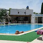 Hotel Filis 2*