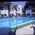 Filis Hotel 2*